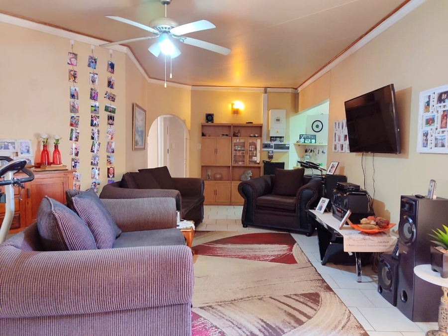 3 Bedroom Property for Sale in Wilkoppies North West
